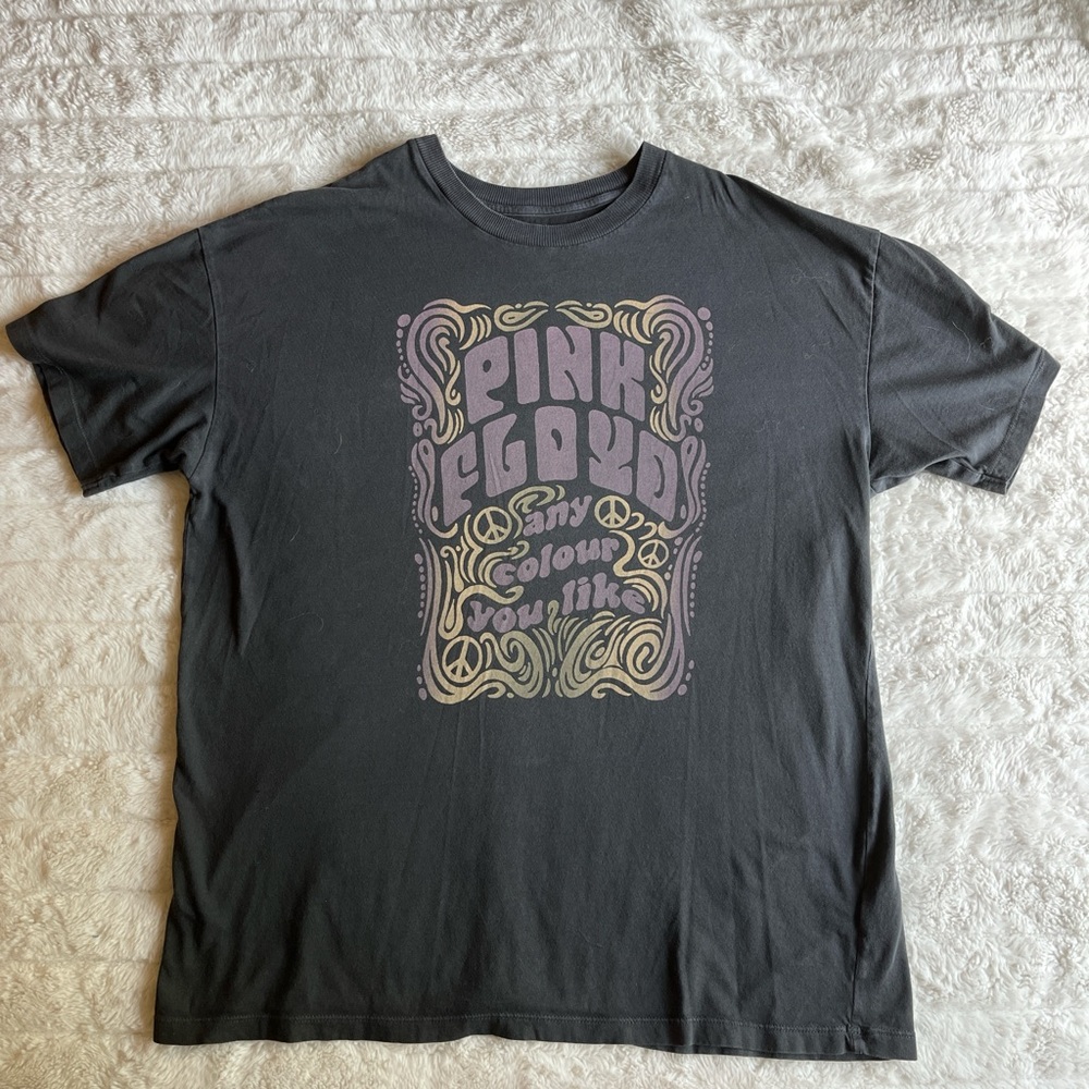 pink floyd graphic tee